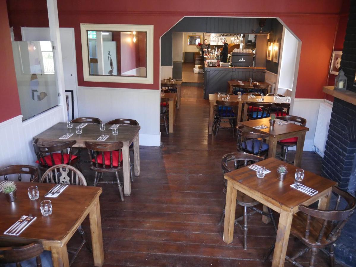 The Fox And Hounds Hotel Whittlebury Ngoại thất bức ảnh