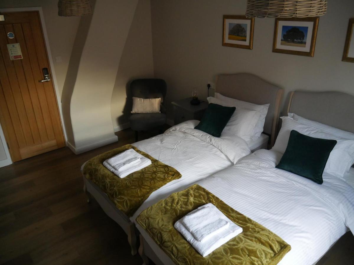 The Fox And Hounds Hotel Whittlebury Ngoại thất bức ảnh